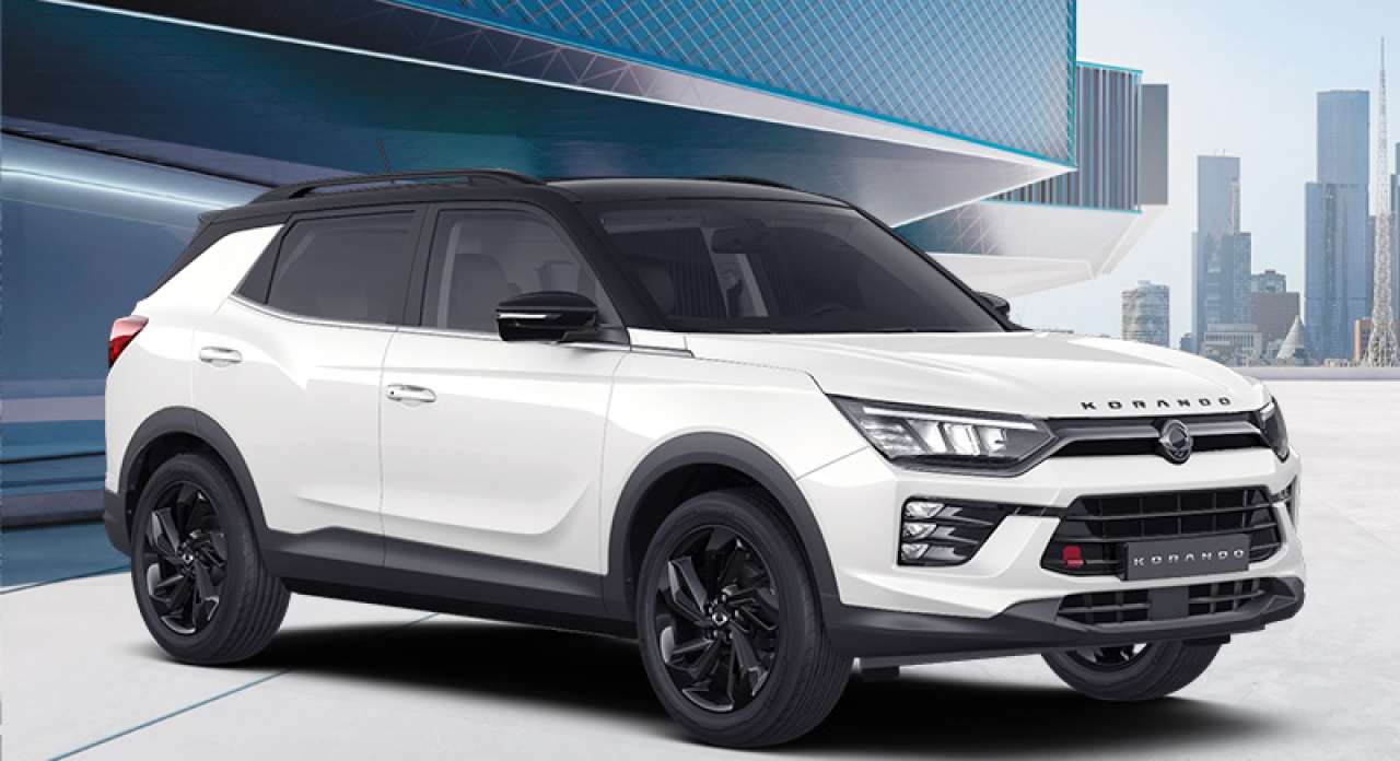 KORANDO WAA AT FWD, BLACK A TECH PAKET Červenec 64401